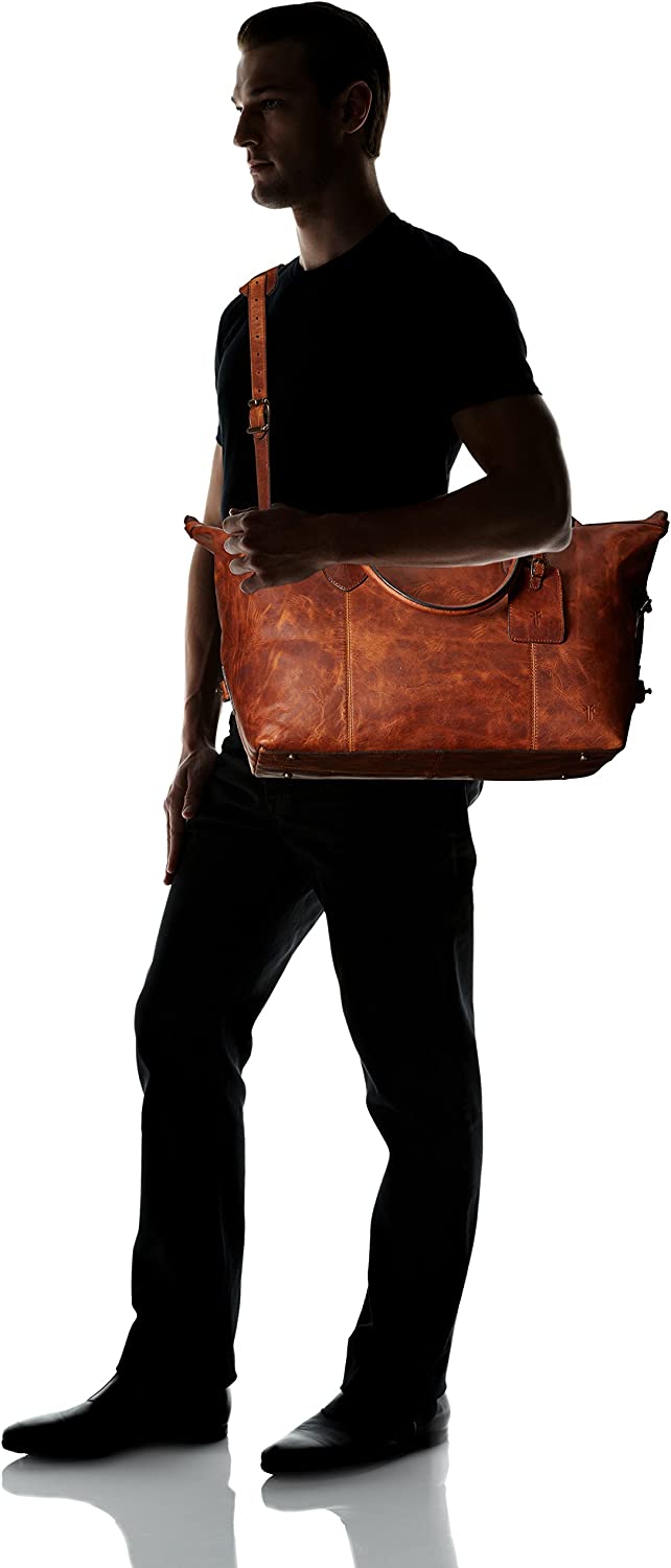 FRYE Men's Logan Overnight Duffle Bag， Cognac， One Size